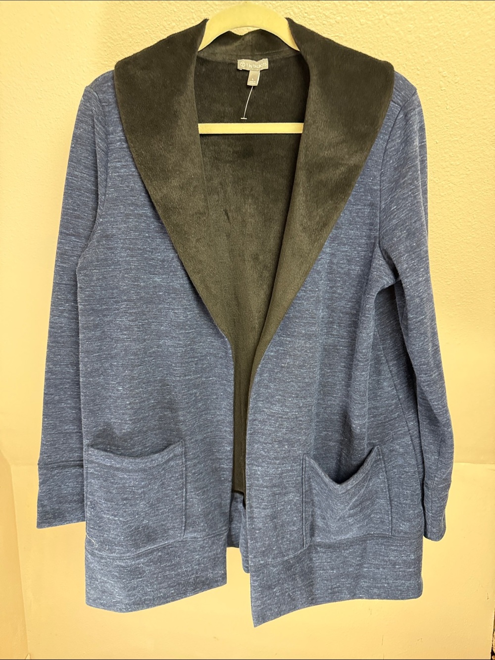 T BY TALBOTS Knit Jacket with Black Faux Fur Lining  Large NWOT
